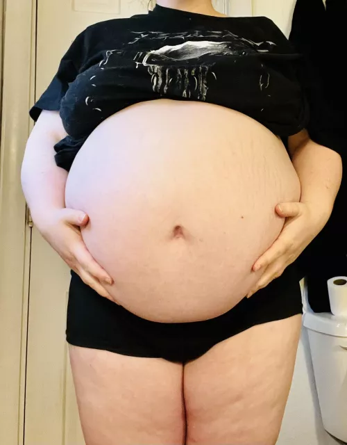 😮‍💨😮‍💨😮‍💨 I need some belly bump massages can you help!? by sagebbw