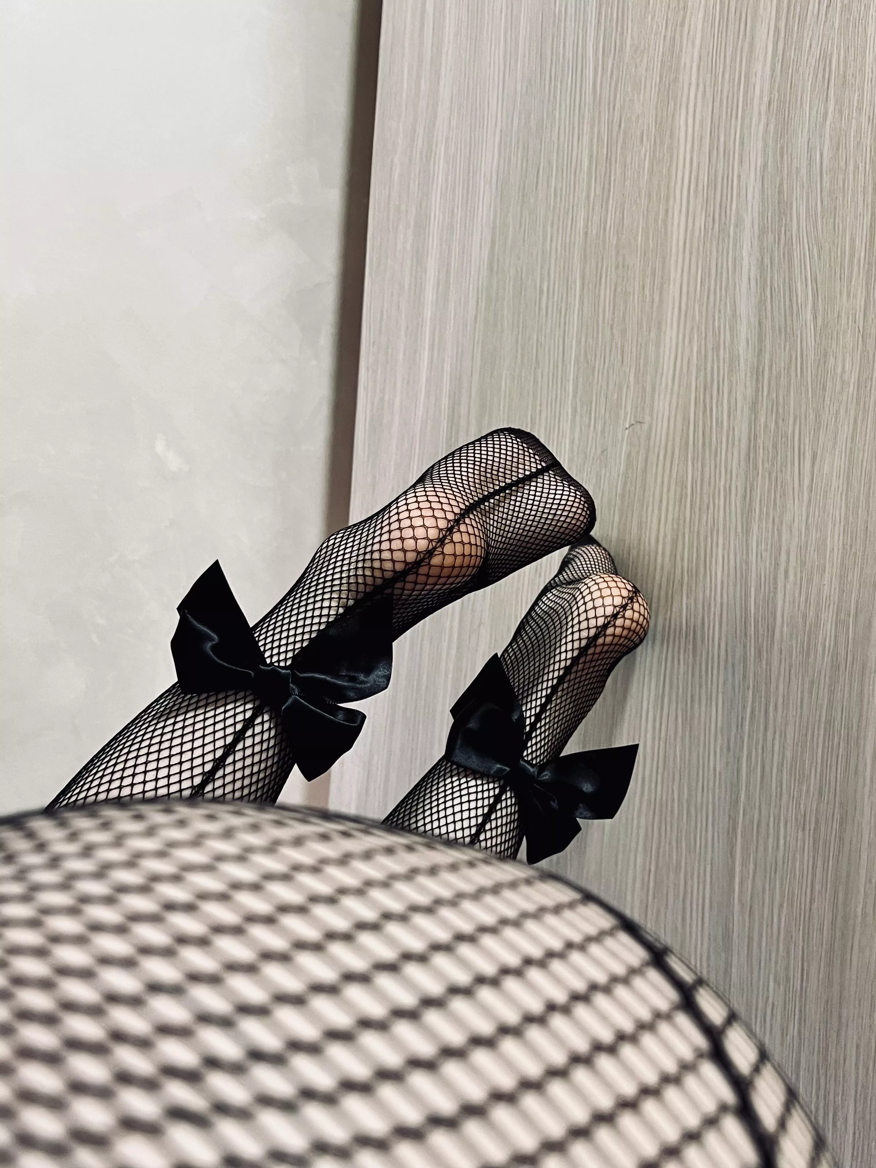 I need some dick behind me, want to slide it in? posted by FeetiteGirl