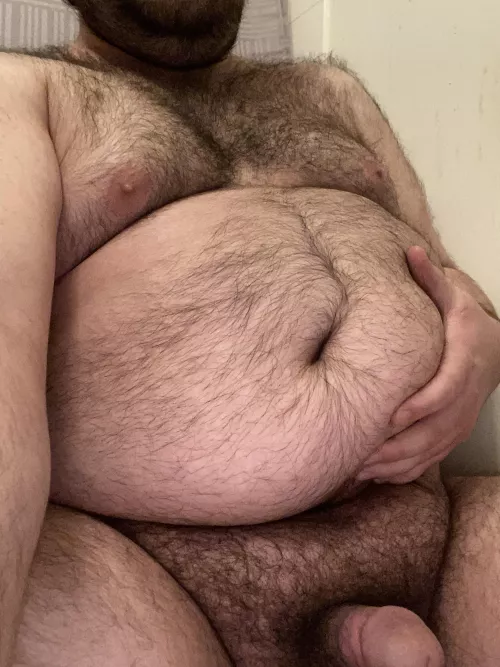 I need some help with all this belly 😝 by TheLazyHermit11