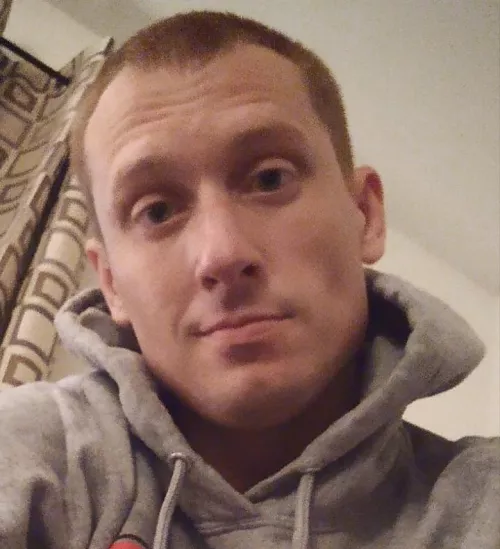 I need some new friends for real... am I date material or just 'cute'? I don't even know what people see when they look at me anymore. by theSpunkyToastrr