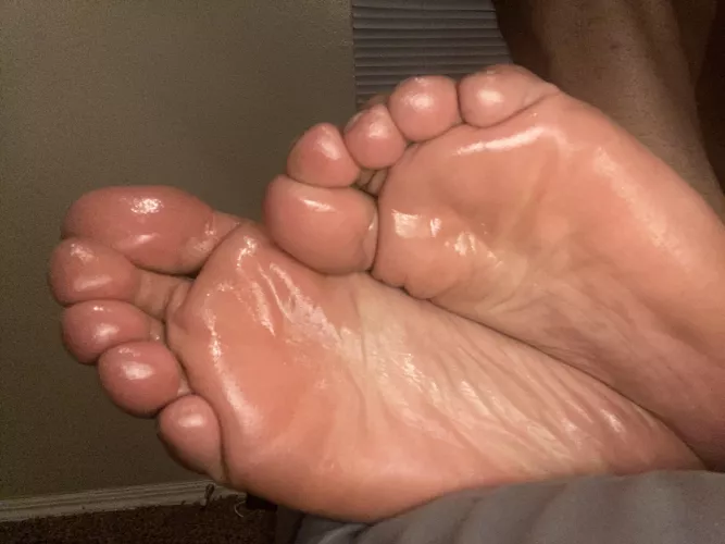 I need someone to cum on my soles please. by Dependent_Spread580