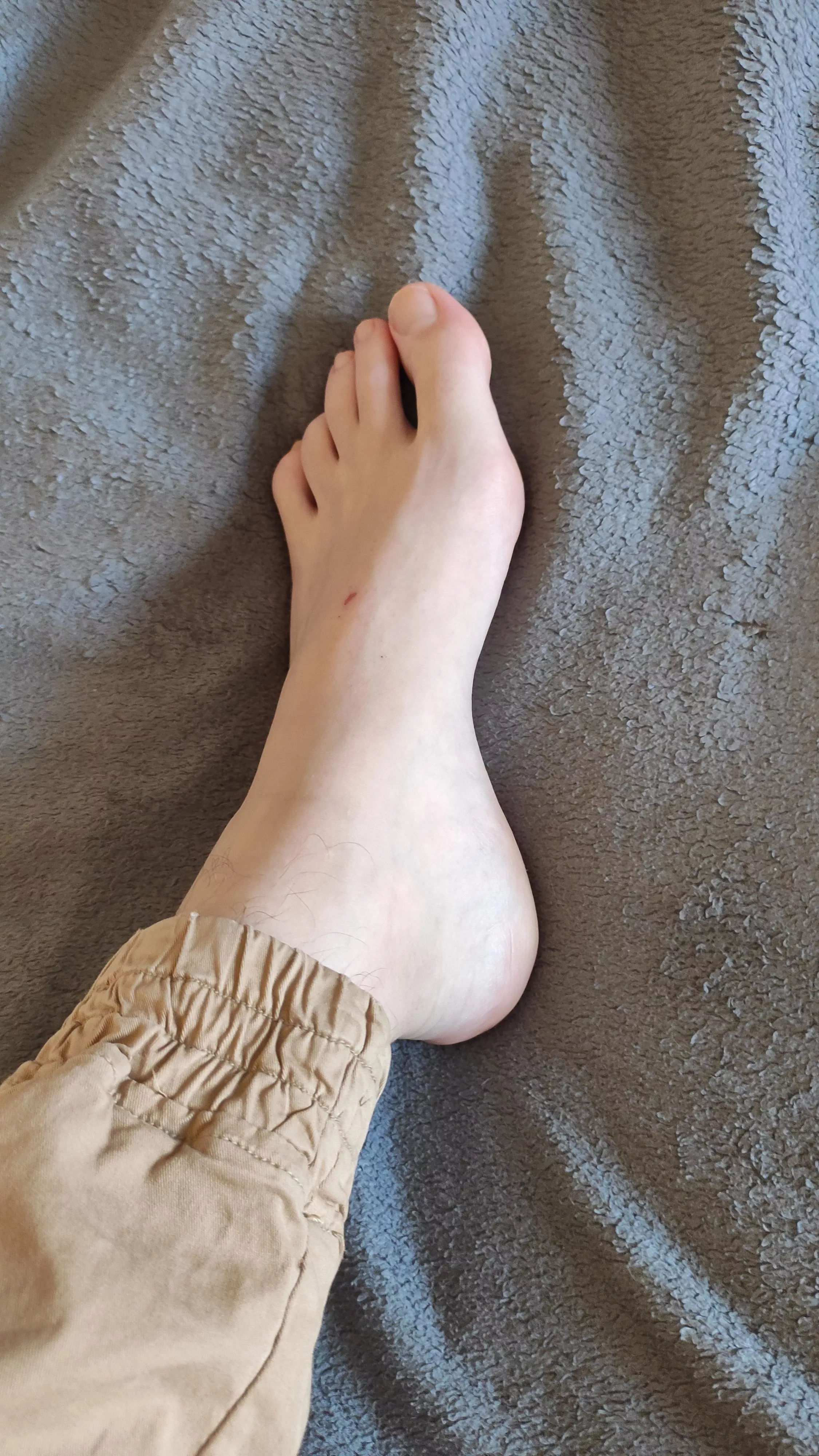 I need someone to sniff it posted by Erikk_08