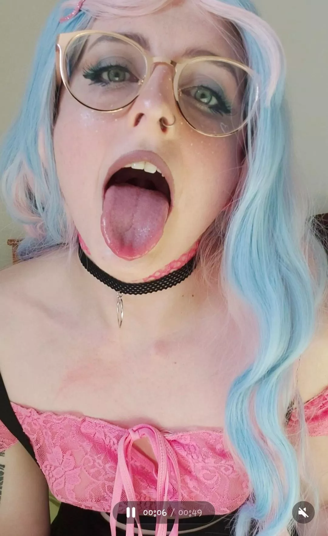 I need something to lick 🍭 posted by Capribento