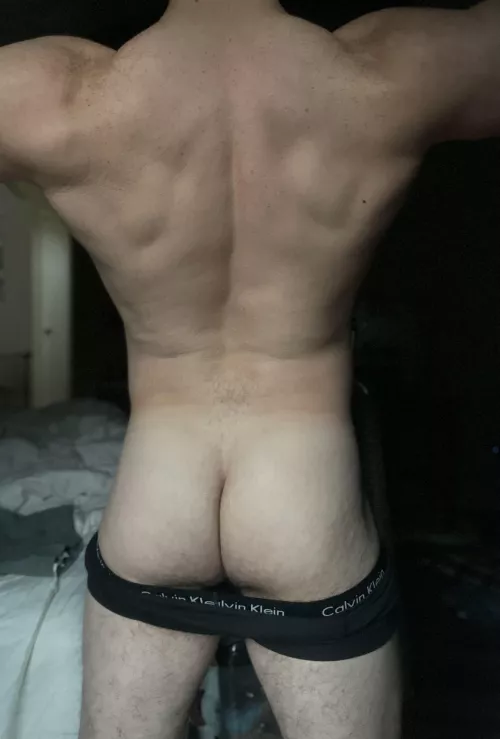 I need to get some sun on this ass huh by Vorpalitie