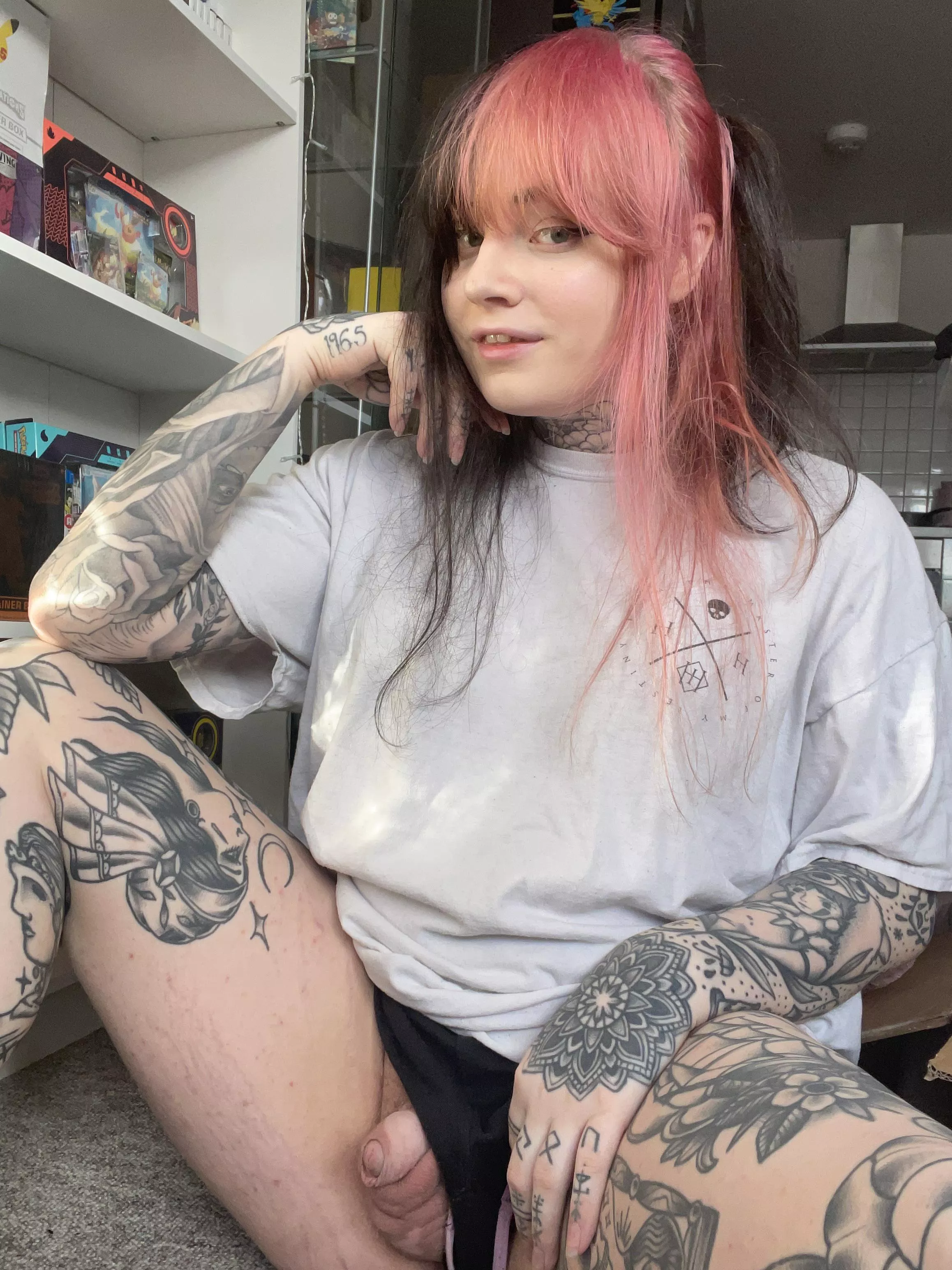 I need your head between my legs posted by EmilyPiexo