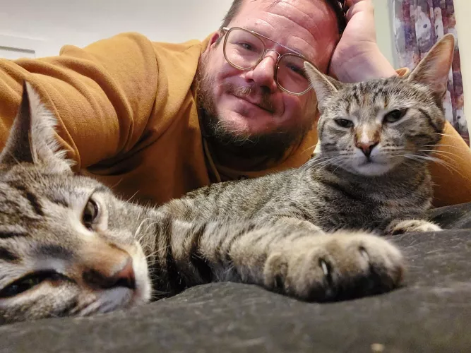 I never dreamed I'd be in a throuple, but here we are. by allahzeusmcgod