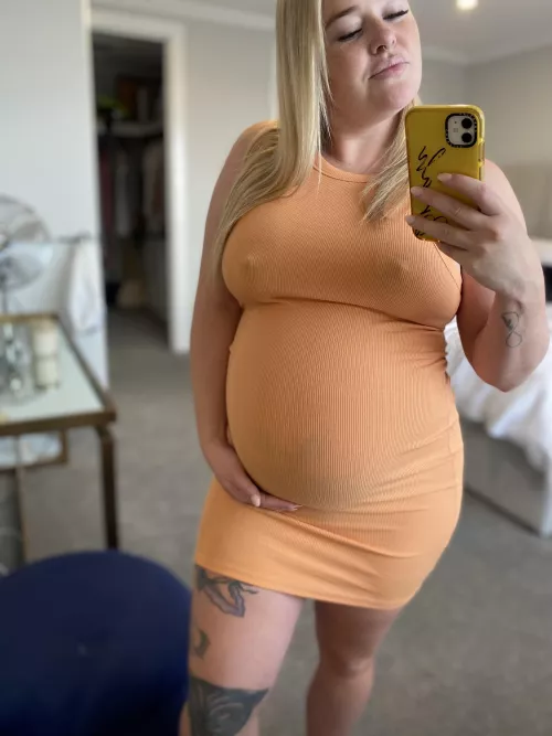 I never wear a bra when I’m pregnant by blondenpregnant