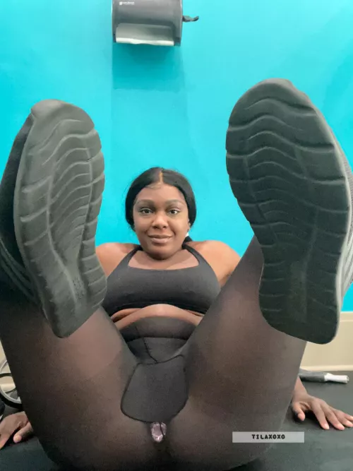 I noticed I wore pantyhose to the gym instead! by TilaToti