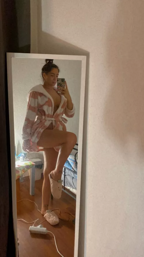 I promise to you that i’m not as innocent as i look by DanielaCandy