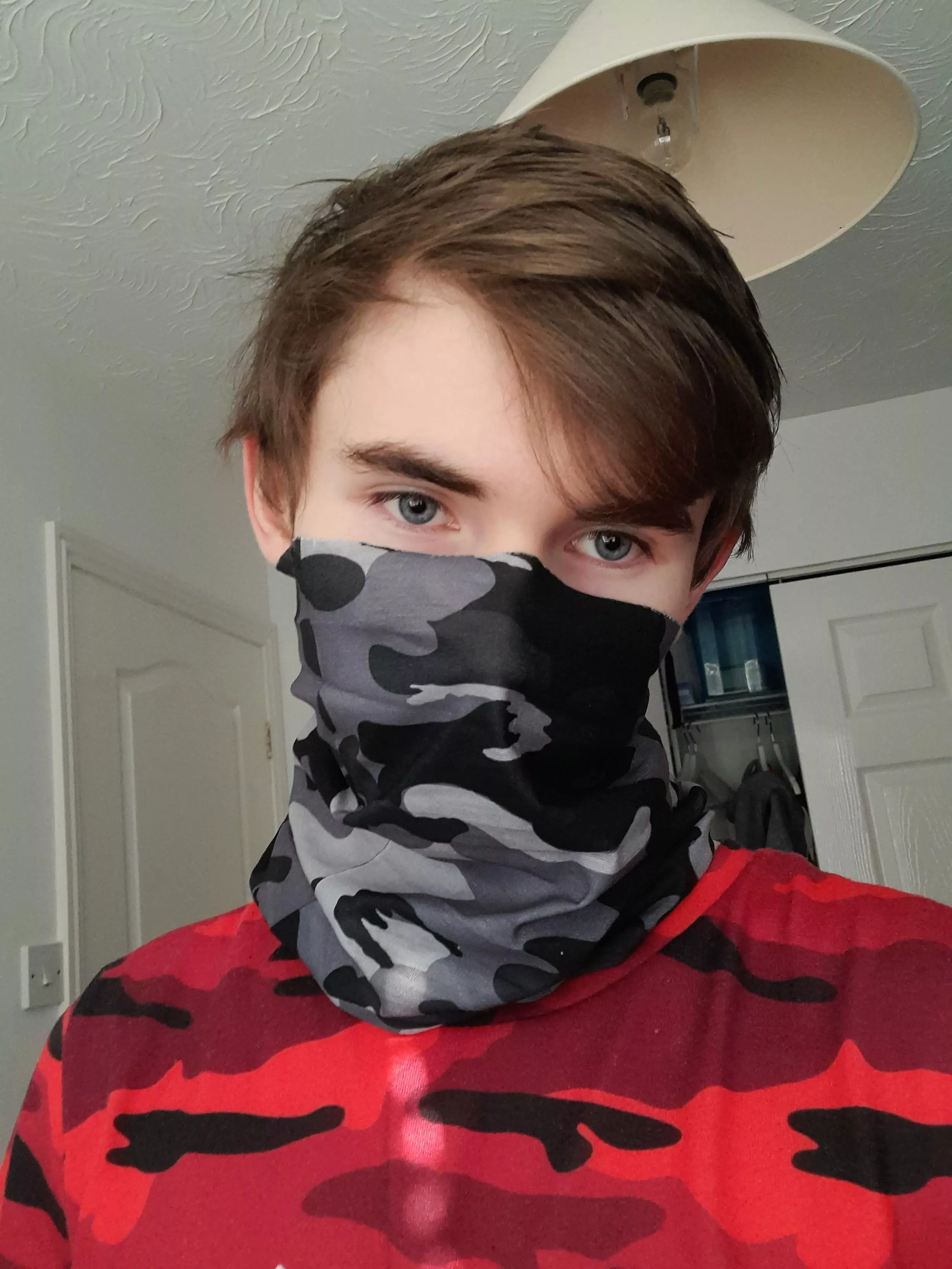 I really hope someone likes this boring pic, I just felt super cute today 😁 🥰 posted by cherry__boi__