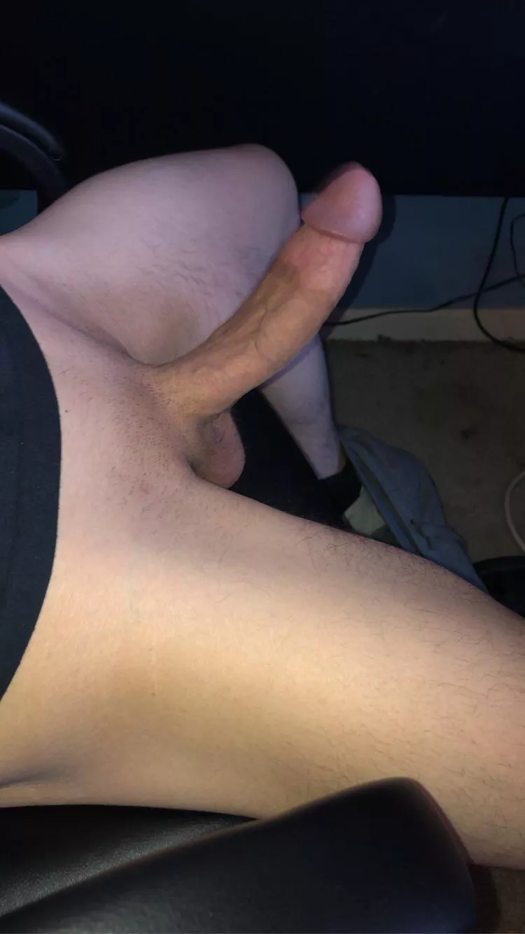 I really wanna cum inside somewhere warm and wet 😩 posted by dootdoot193