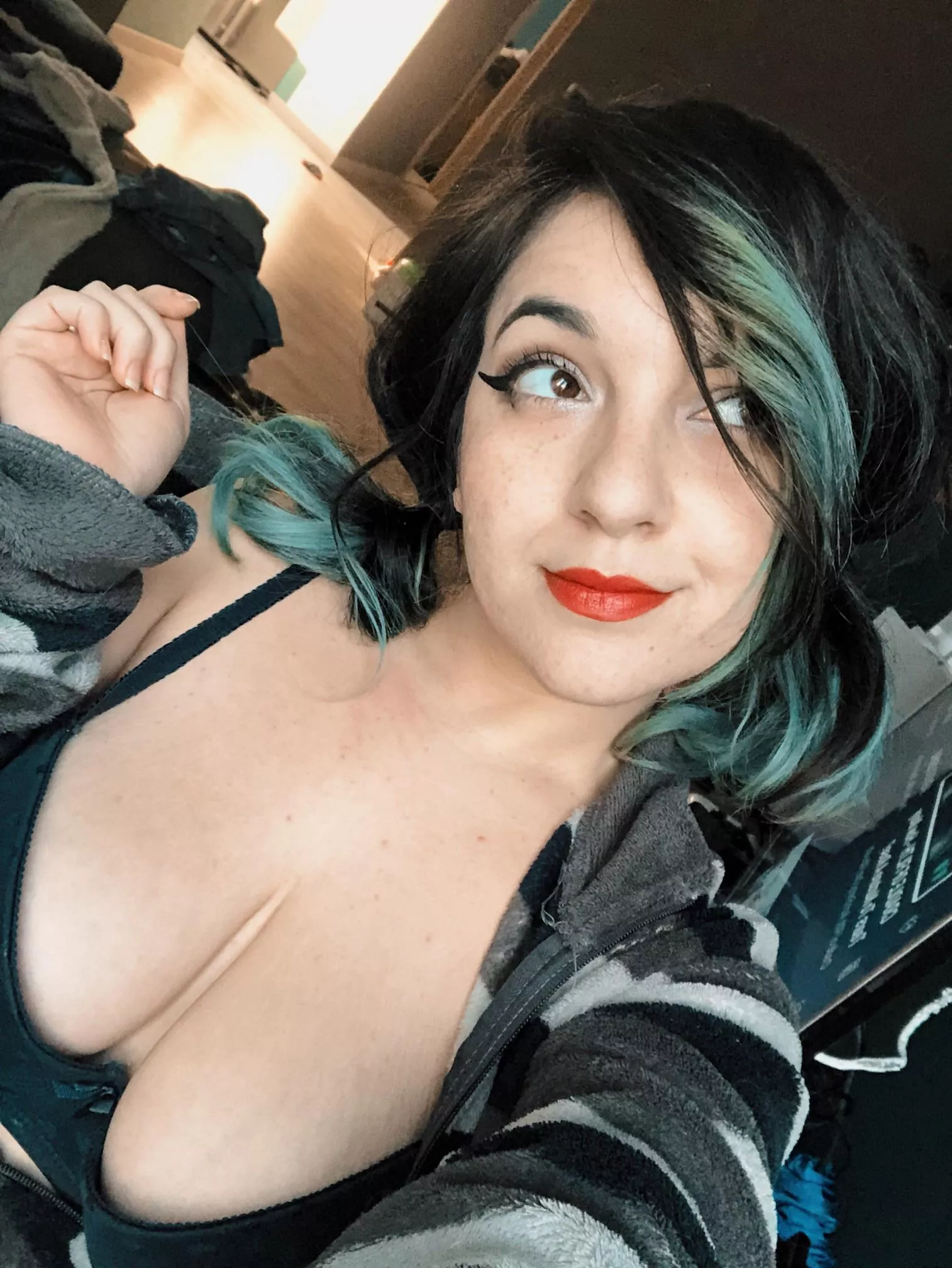 I received many compliments about my pigtails today so I want to share my happiness with you all 🤍 posted by Elderphinium