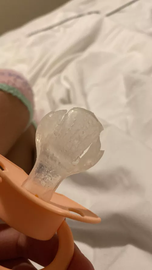 I seem to have a biting habit… anyone else do the same? by SoftNFluffyLuno