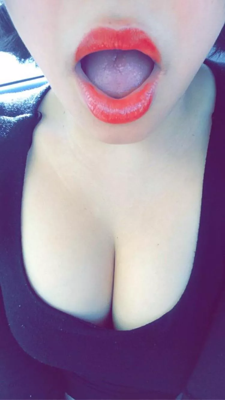 I send you this and say “my mouths opened, I’m waiting daddy💋” what’s your response?😉 posted by daddyslittlelily