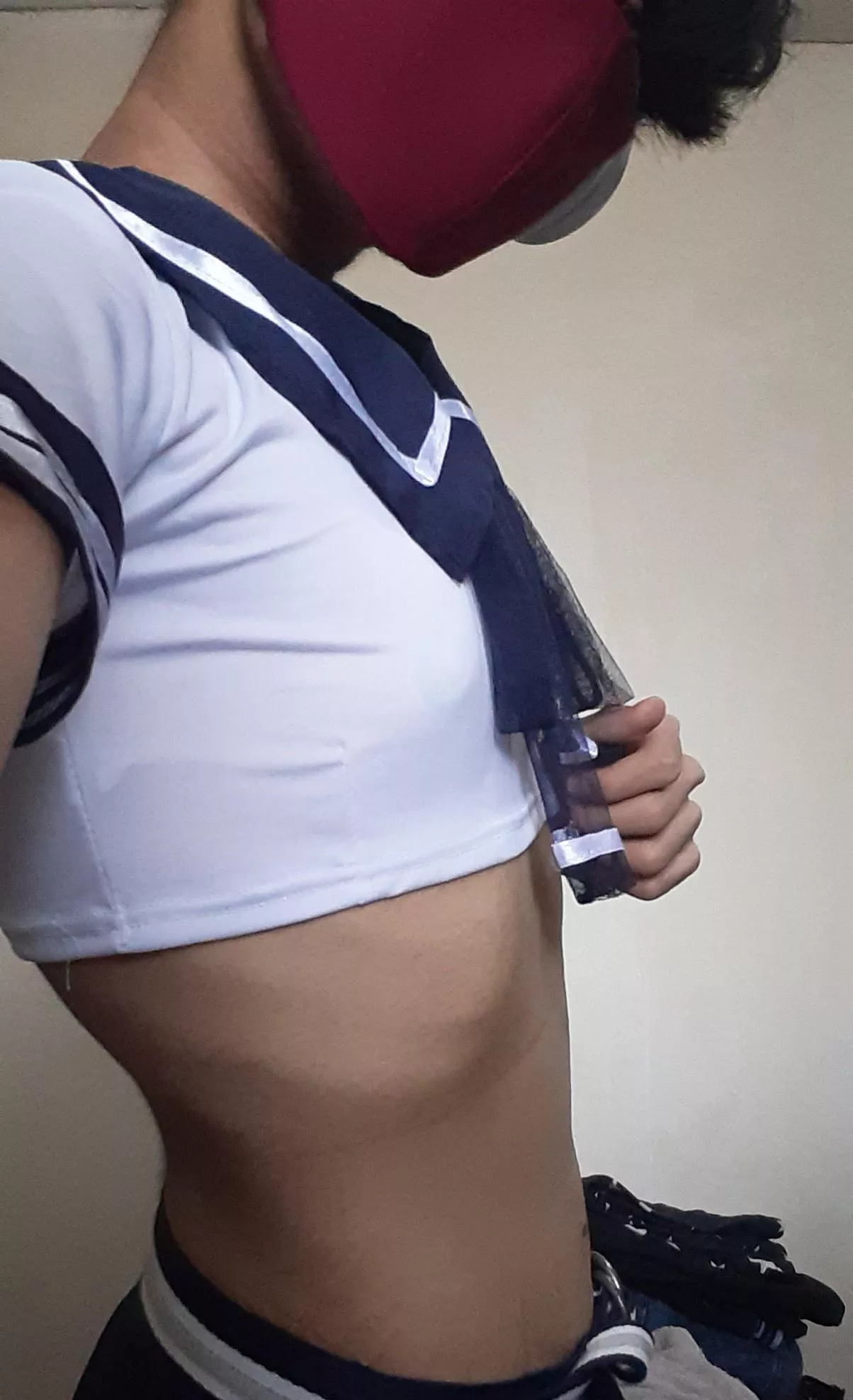 I shall now provide you with some headpats >:3 posted by Gelouwu