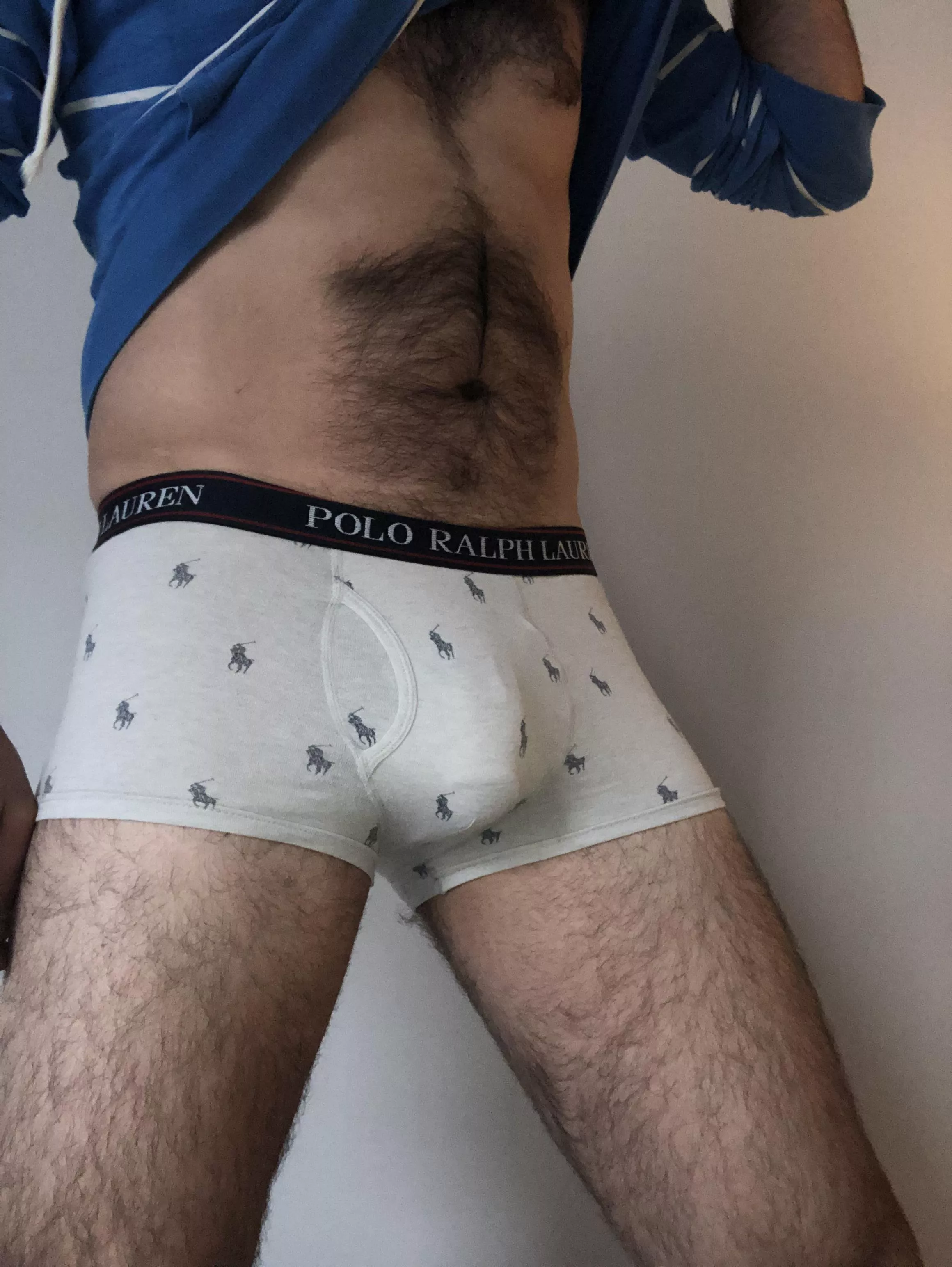 I should be working. posted by sleepyhallowres