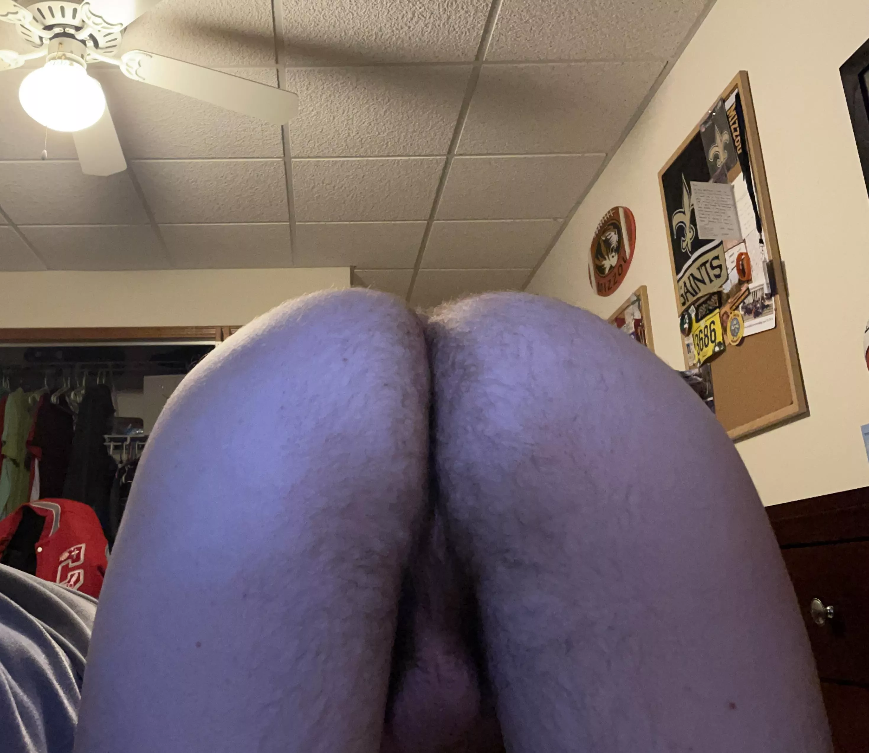 I sometimes catch people staring at my ass in public, would you be one of them? posted by someidiot444