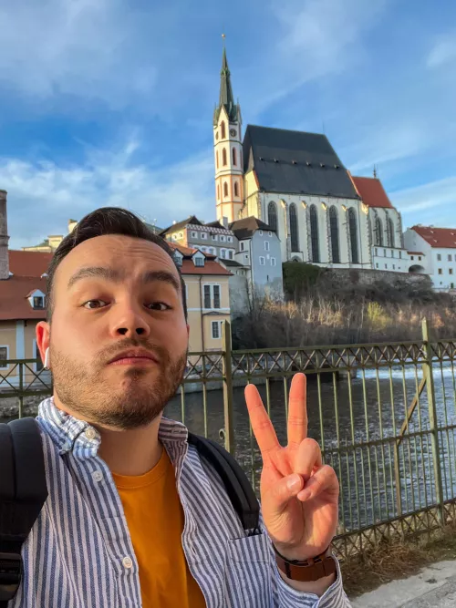 I swear I’m actually happy to be on holiday 😅 by jepjep92