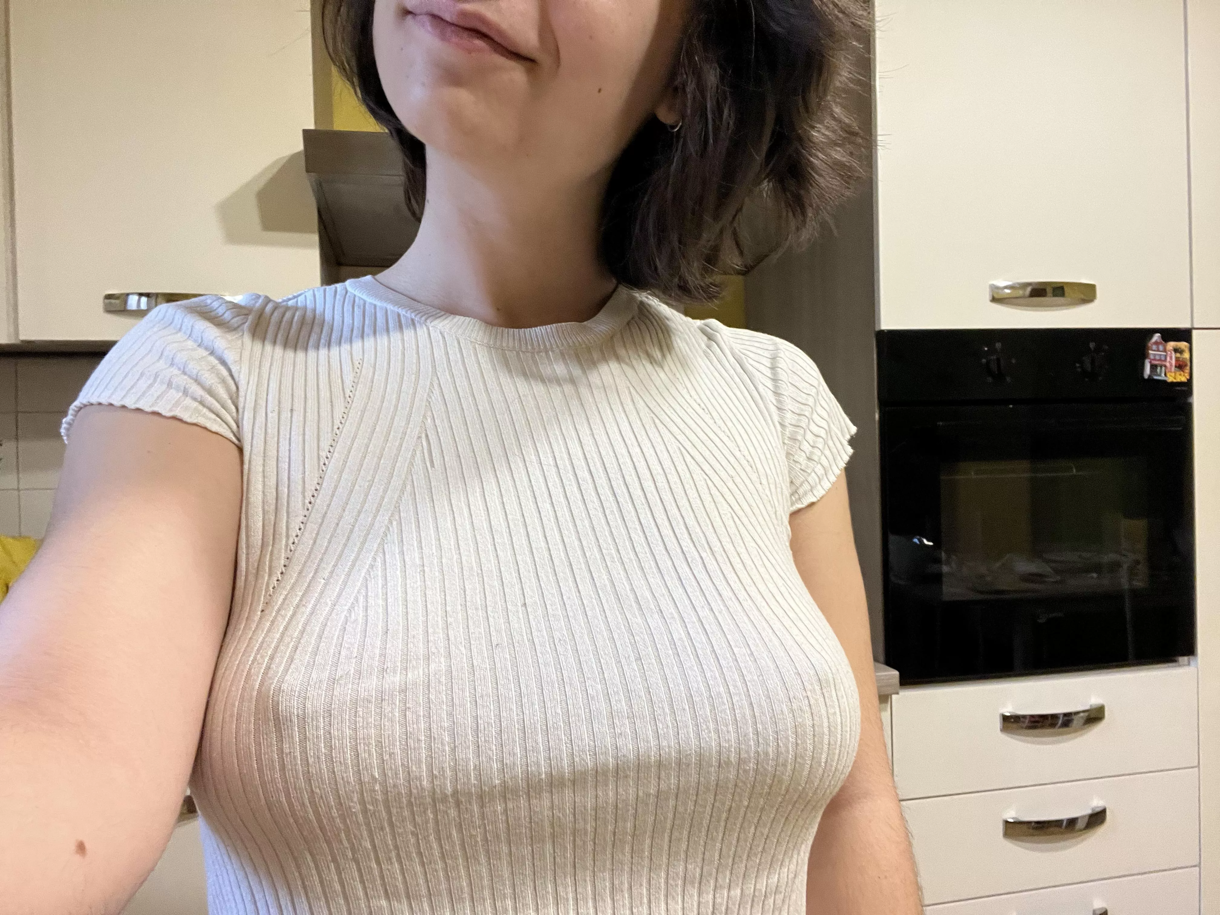 I swear I’m not cold! My nips just like to show off ;) posted by Julia_bird01