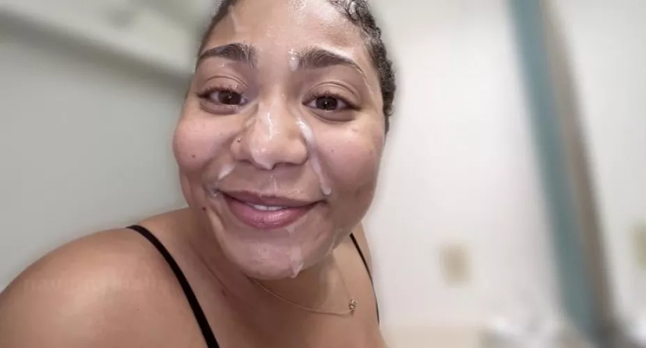 i think i look 10x prettier wearing cum on my face. it’s like i was made for it 🤩🍆 by naughtymalia