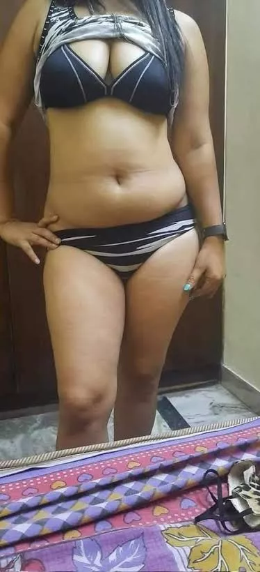 I think i look Naked much better 😉 P.c lil bro posted by cute_Randi69