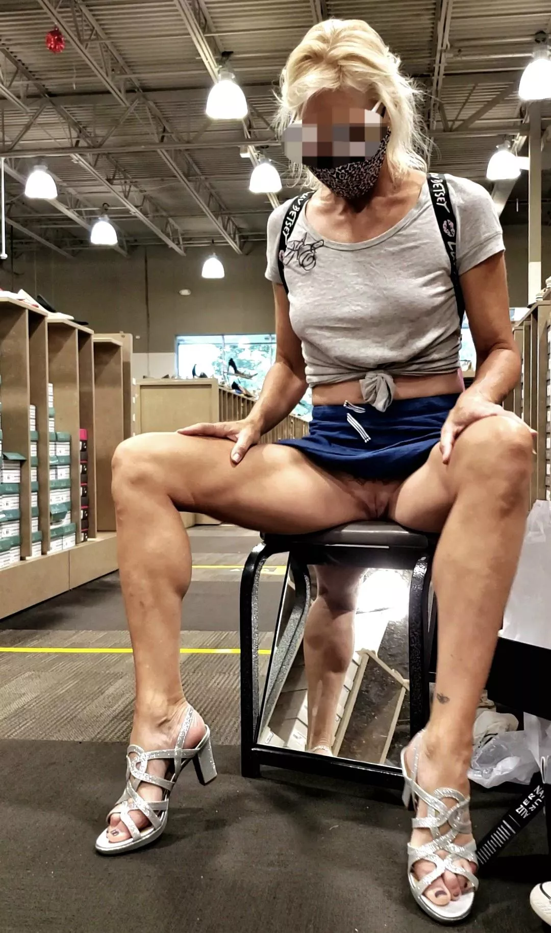 I think I loooove [F] these shoes.. posted by WetCougar4U