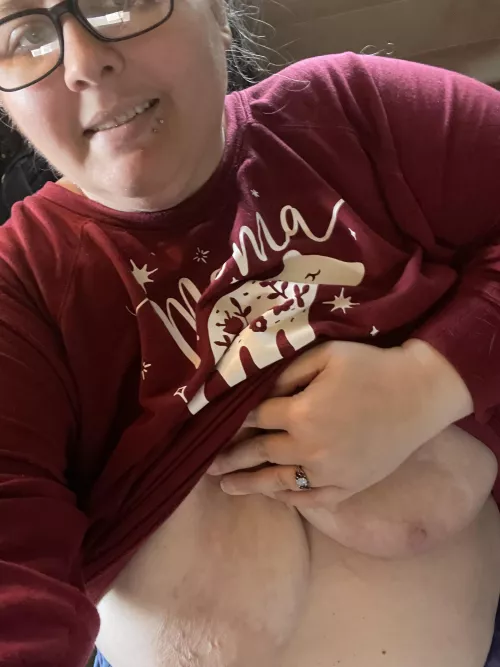 I think I need a helping hand here 😉 by Melly2Shy