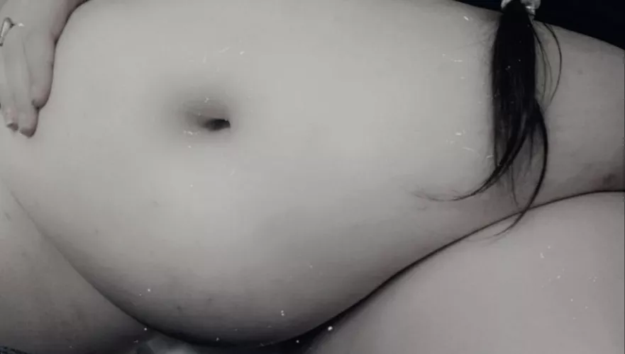 I think I need someone to feed me 🥺 by enchantress420