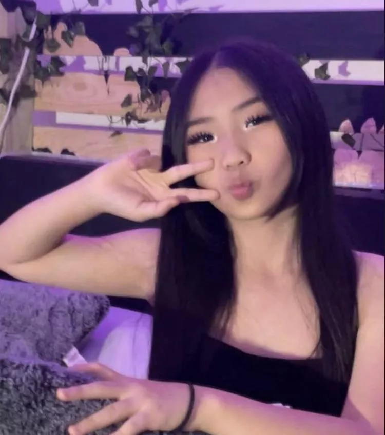 i think i really like this one of me posted by cozy_chloe