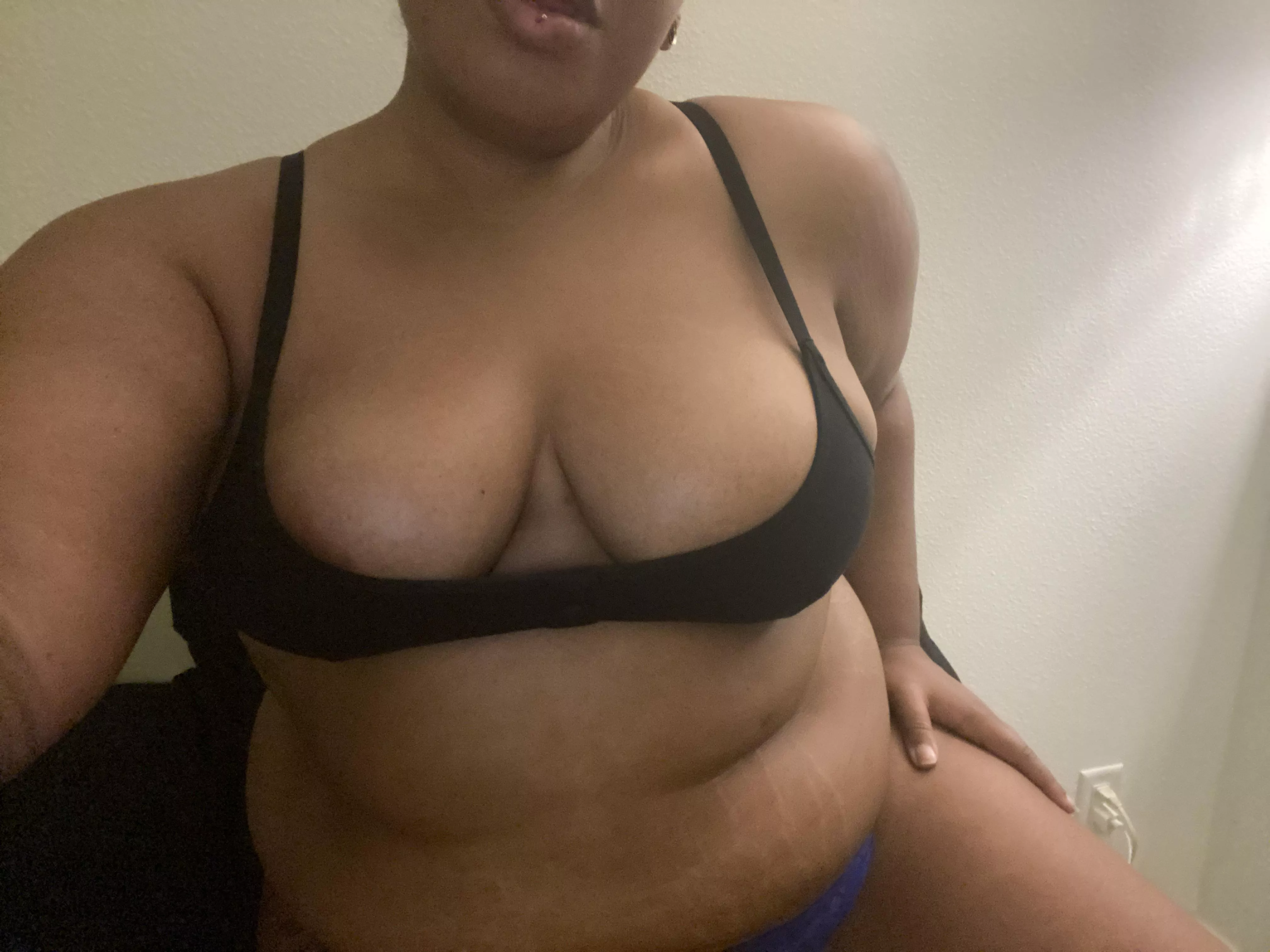 I think my bra might be too small, what do you think? Should I take it off? posted by VagueNucleus