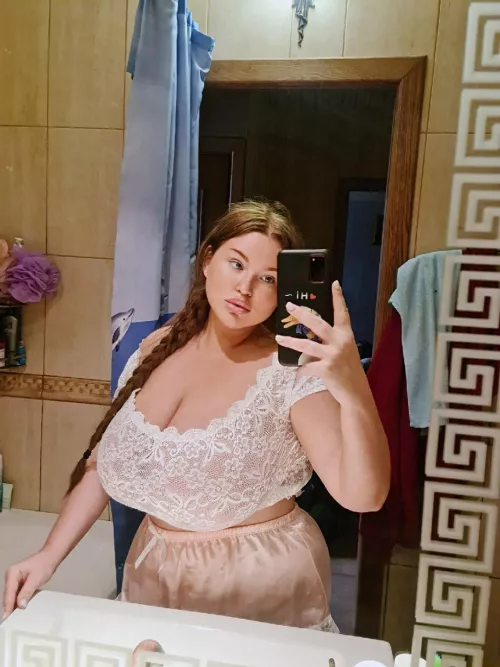 I think the magic mirror was wrong about casie by idoenjoyitall