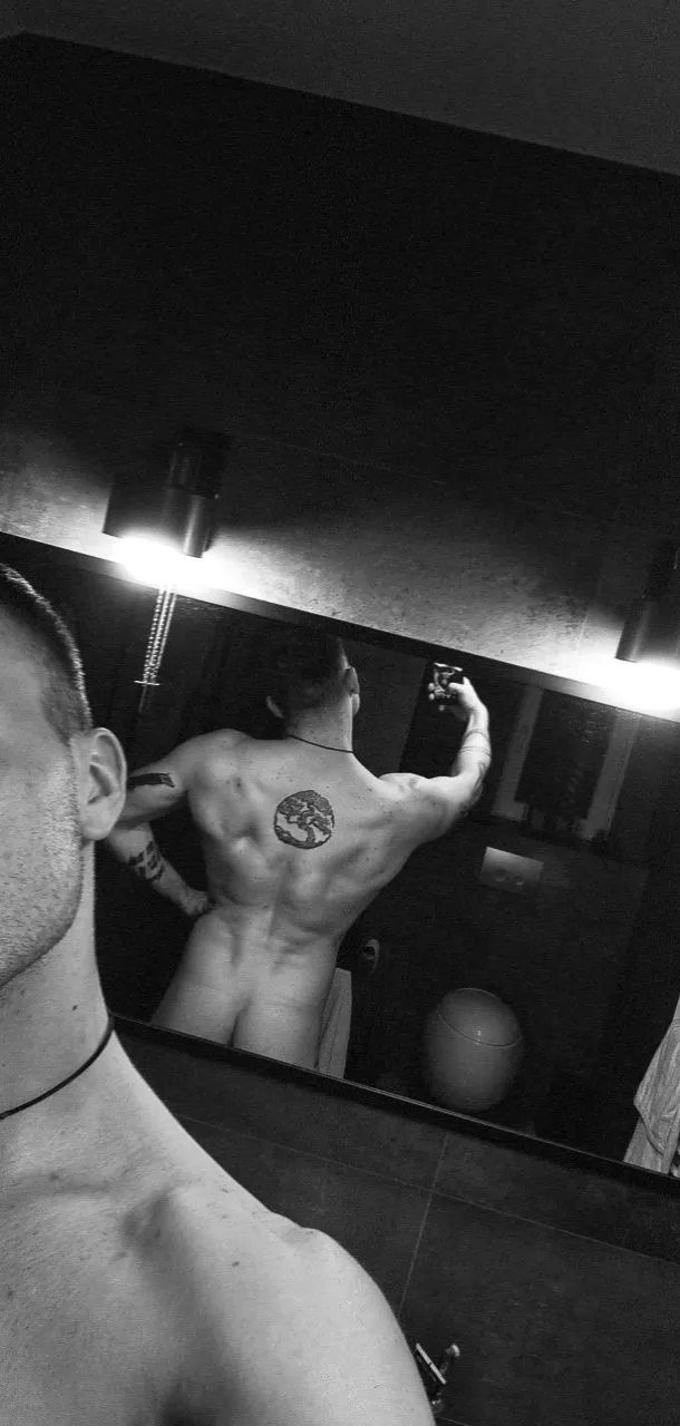 I think this is one of best pics for this day here 🙄🙄 posted by kalamigaa