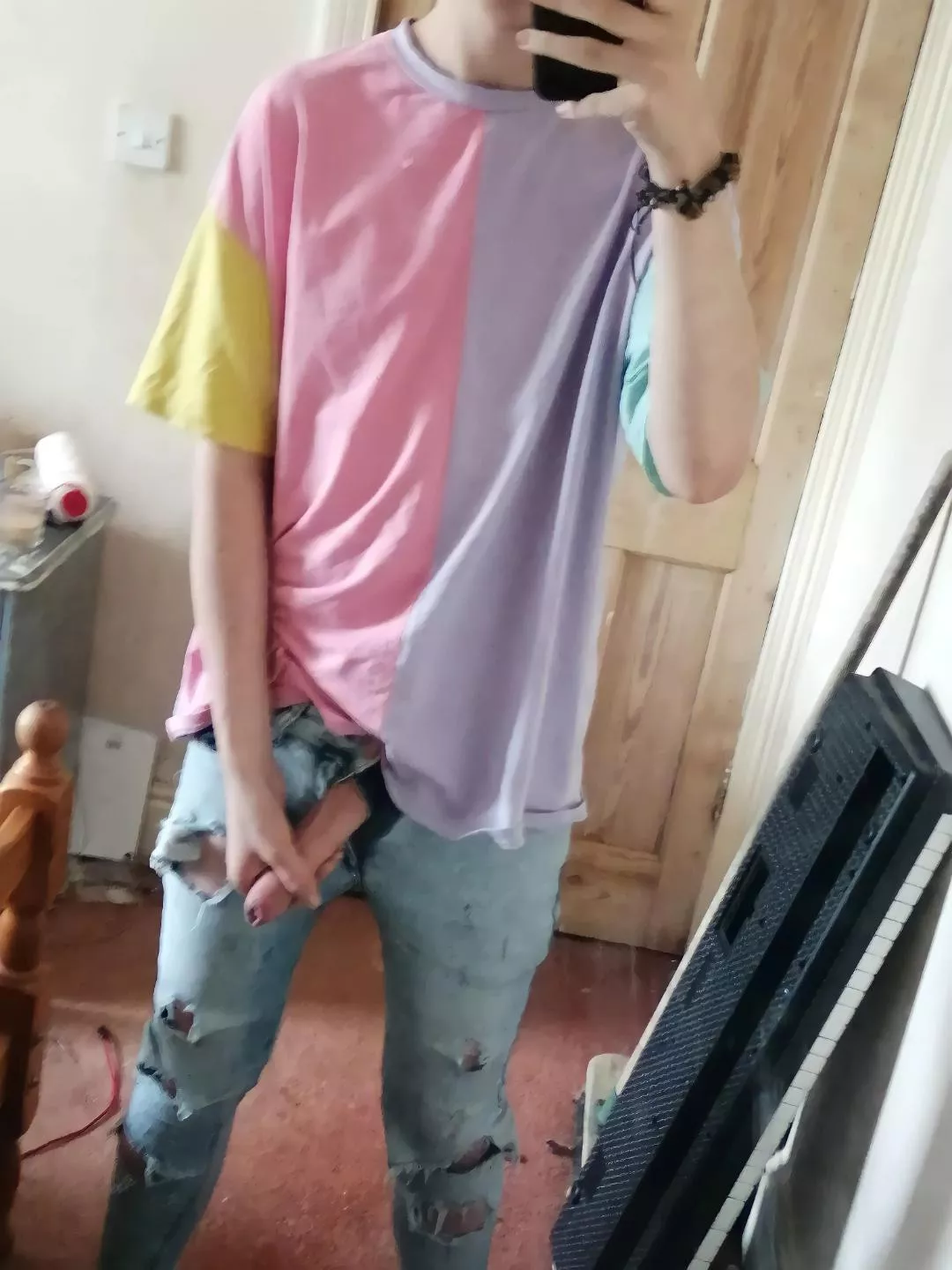 I think this top is .....big on me Don't ya think posted by lilfemboi190