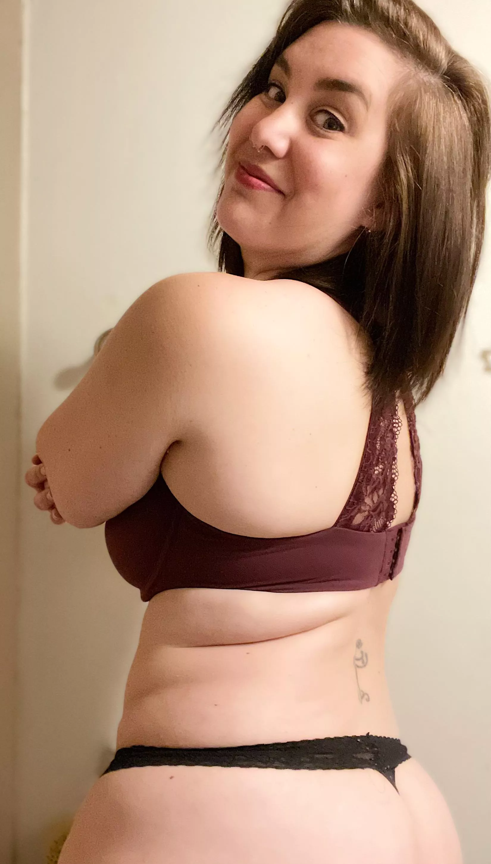 I thought someone would appreciate the “outfit” I get ready for my day in, squishy mom bod and all. posted by Shannolie0082