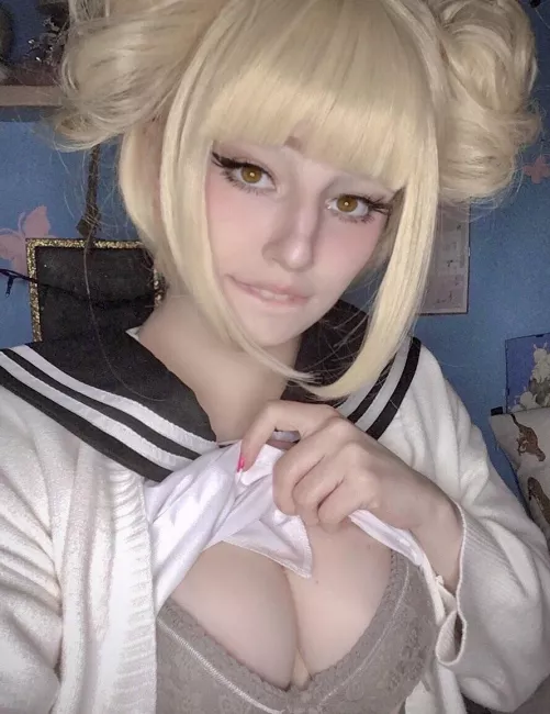 I tried to cosplay Toga! by Ichig0xoxo