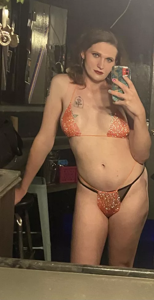 I usually make the guy cum after 1 lapdance by KapriSun69