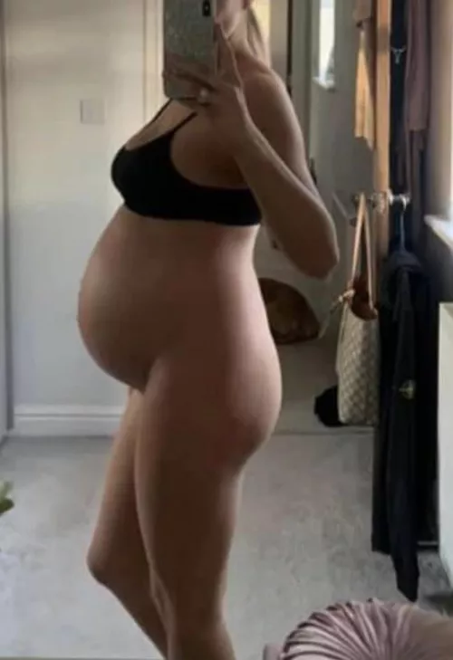 I wanna be fucked doggy so bad by Sarajayne100