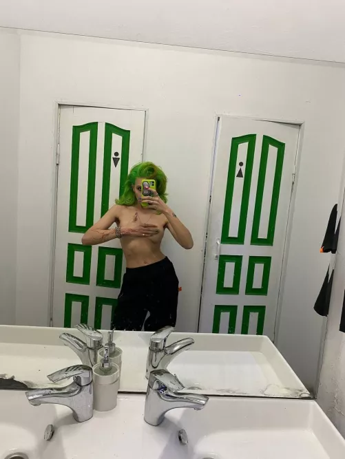 I wanna rock you now by Hello-Happy-Love