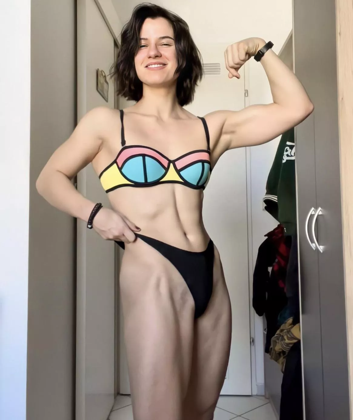 I wanna wrestle her posted by happyholland