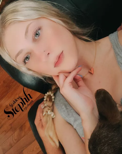 I want a cuck that I can talk to about the guy I’ve wanting to fuxk. Like, listen to Me brag about someone other than you. Sounds hot by footbaddie