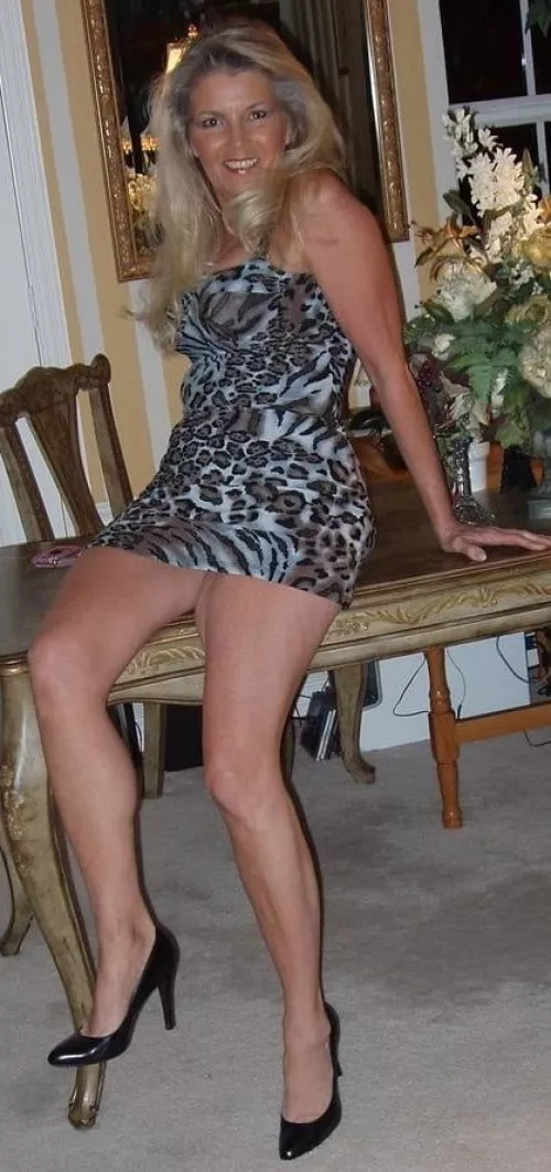 I want this gilf, bad. by Kyle_Singer