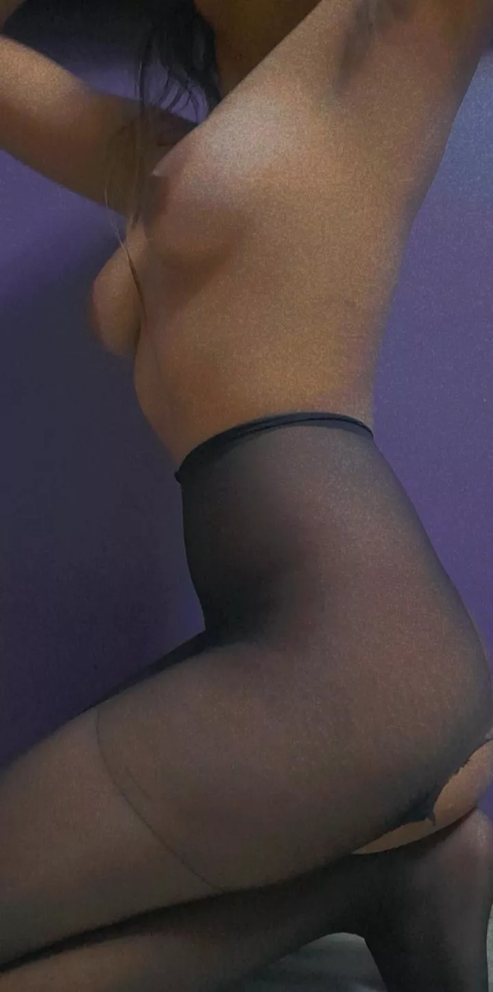 I want to choke on some cock rn (f/19) posted by slut4uuu