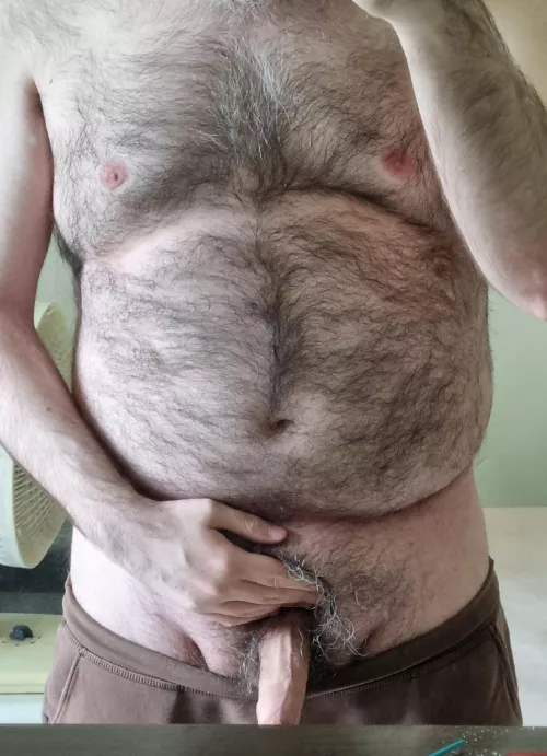 I want to feel your hands on my hairy body by valpld