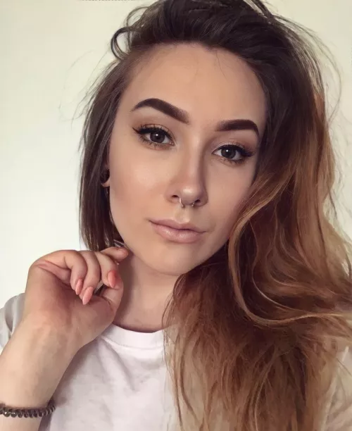 I want to make a groupchat where we trib my old coworker. No nudes and mainly facepics. Dm with a trib if interested by Additional_Cow_152