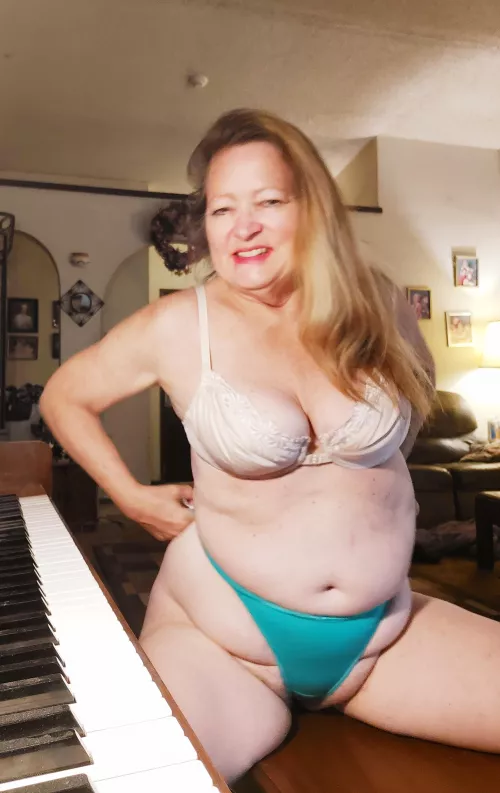 I want to play for you and then take off my thong (F) 54 by blondiedi1223