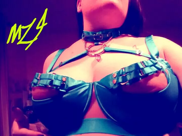 I want u to luv my extra bra posted by stingraystarseed