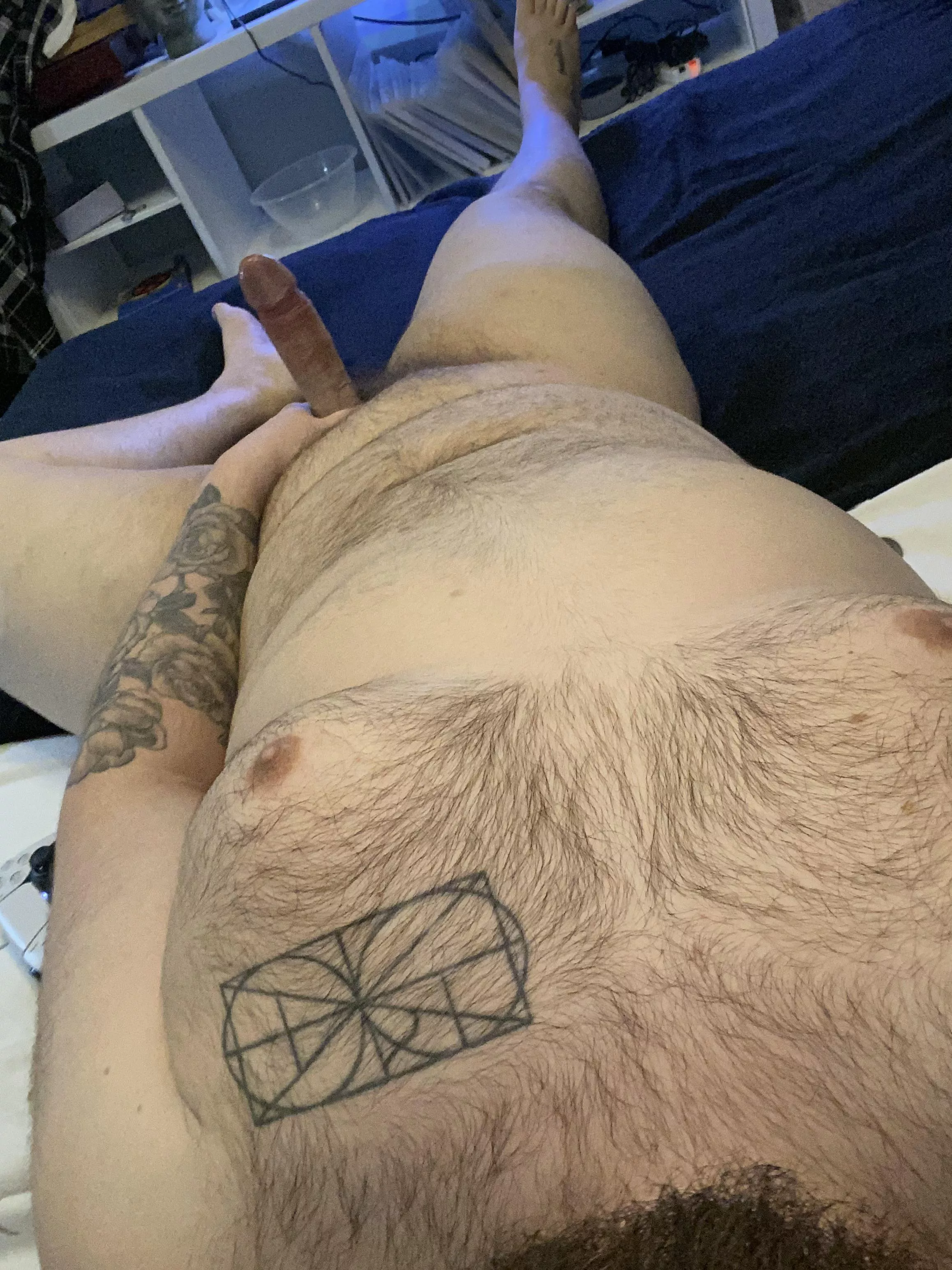 I want you sucking my cock looking up at me posted by kieranjohnsons3