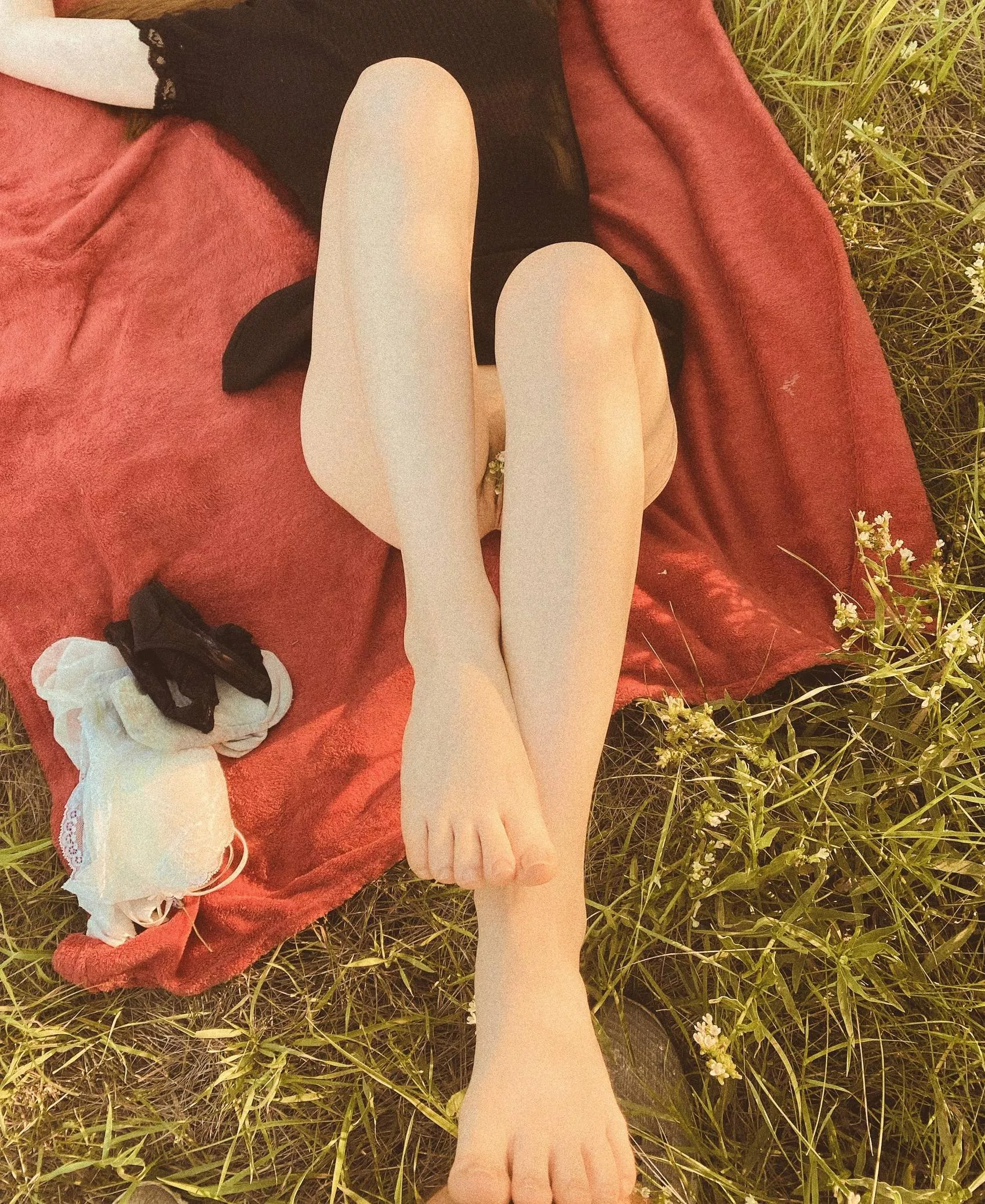 I want you to enjoy nature as much as I do [F] posted by pantylessmiss