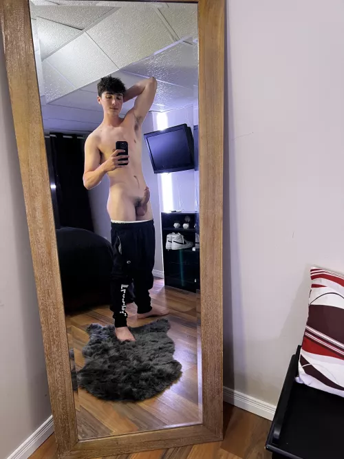 I want you to fuck my armpits by sadboycad