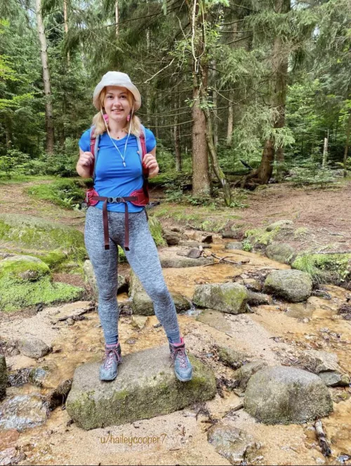 I was enjoying the mountains, the mountains were enjoying me… by haileycooper7